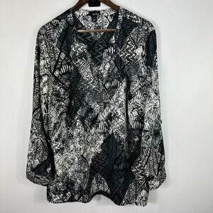 Erika Blouse‎ 1X Black White Abstract Sequin V-Neck Boho Career Workwear Top